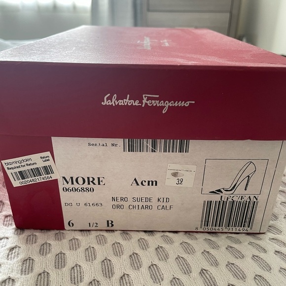 Salvatore Ferragamo Black Suede + Gold Chain Cap Tip Stilettos - 6.5 - Picture 9 of 9